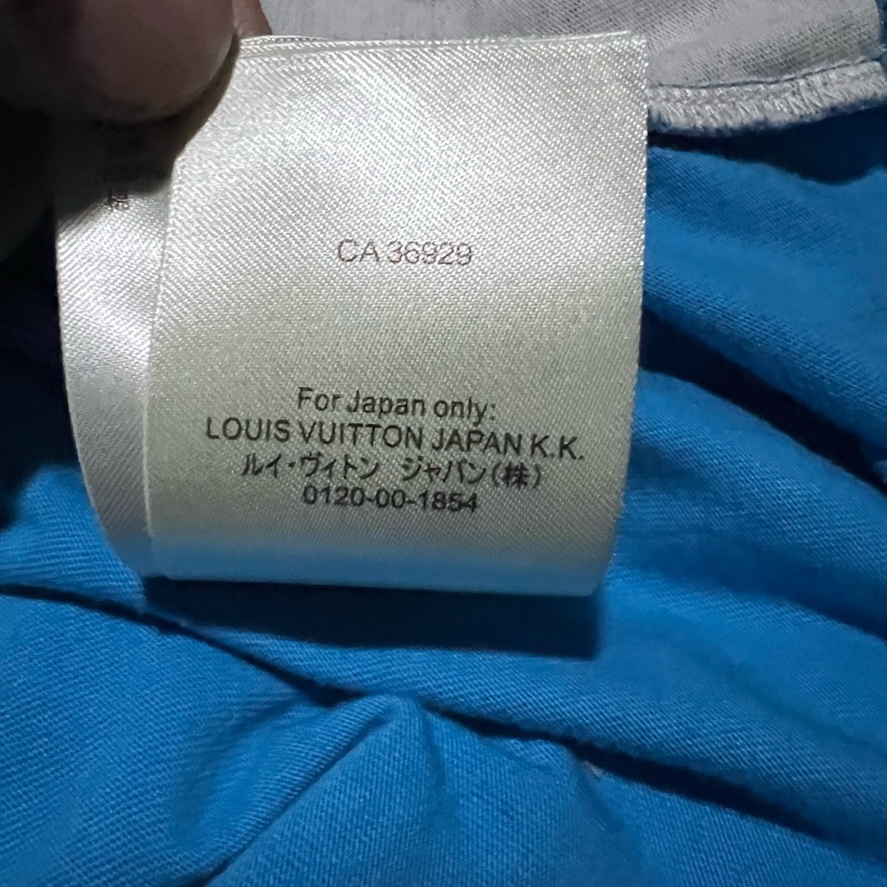 Louis Vuitton - Picture 6 of 6